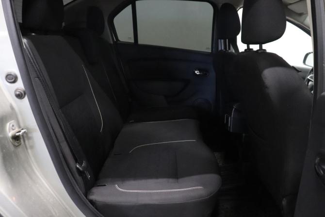 Renault Logan II Рестайлинг с пробегом 2019 года, цена 976 000 рублей, 118789 км, седан, Автокод Объявления