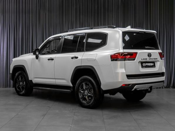 Toyota Land Cruiser 300 Series с пробегом 2021 года, цена 10 599 000 рублей, 86012 км, внедорожник, Автокод Объявления