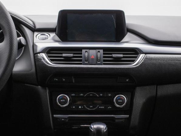 Mazda 6 III (GJ) Рестайлинг с пробегом 2015 года, цена 1 615 000 рублей, 193156 км, седан, Автокод Объявления