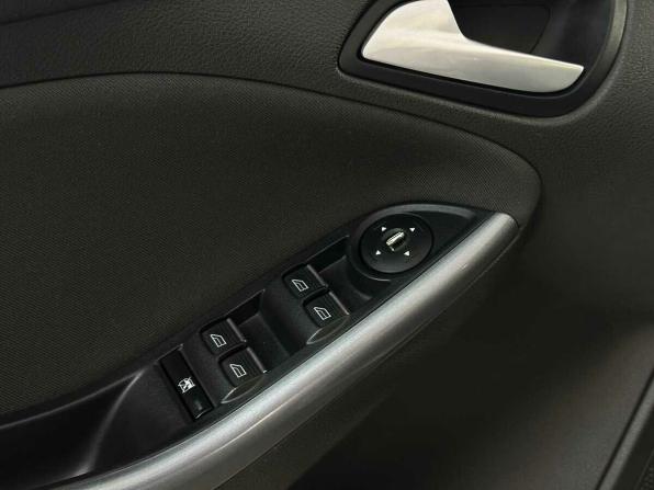 Ford Focus III с пробегом 2013 года, цена 720 000 рублей, 262961 км, универсал, Автокод Объявления