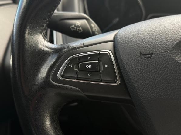 Ford Focus III Рестайлинг с пробегом 2017 года, цена 1 140 000 рублей, 166250 км, хэтчбек, Автокод Объявления
