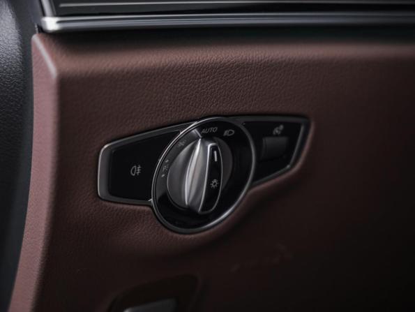 Mercedes-Benz E-Класс V (W213 S213 C238) Рестайлинг с пробегом 2021 года, цена 6 599 000 рублей, 85058 км, седан, Автокод Объявления