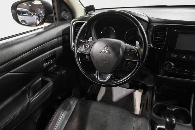 Mitsubishi Outlander III Рестайлинг 2 с пробегом 2015 года, цена 2 049 000 рублей, 166420 км, внедорожник, Автокод Объявления