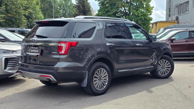 Ford Explorer V Рестайлинг с пробегом 2018 года, цена 2 399 000 рублей, 208300 км, внедорожник, Автокод Объявления