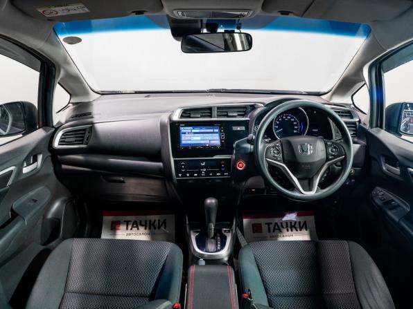 Honda Fit III Рестайлинг с пробегом 2019 года, цена 1 200 000 рублей, 138700 км, хэтчбек, Автокод Объявления