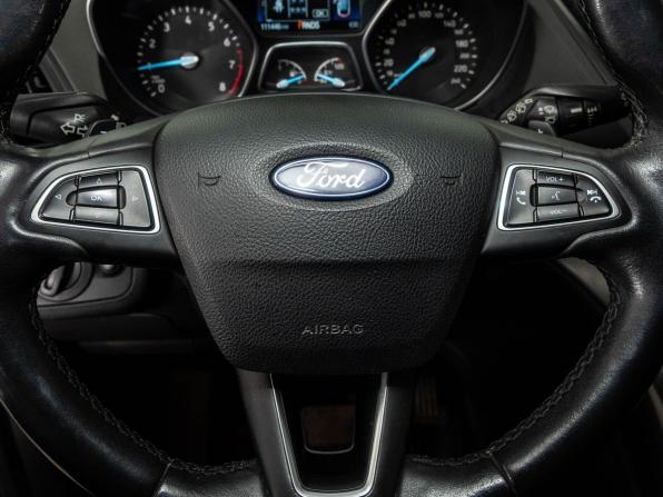 Ford Kuga II Рестайлинг с пробегом 2018 года, цена 1 580 000 рублей, 111396 км, внедорожник, Автокод Объявления