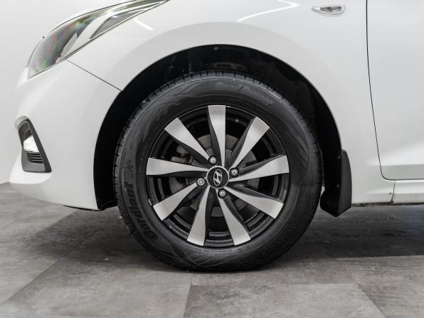 Hyundai Solaris II с пробегом 2019 года, цена 1 340 000 рублей, 172449 км, седан, Автокод Объявления