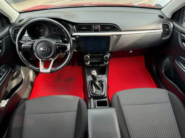 Kia Rio IV с пробегом 2018 года, цена 1 380 000 рублей, 100071 км, хэтчбек, Автокод Объявления