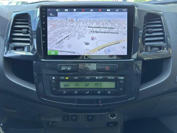 Toyota Hilux VII Рестайлинг с пробегом 2011 года, цена 1 999 500 рублей, 293541 км, пикап, Автокод Объявления