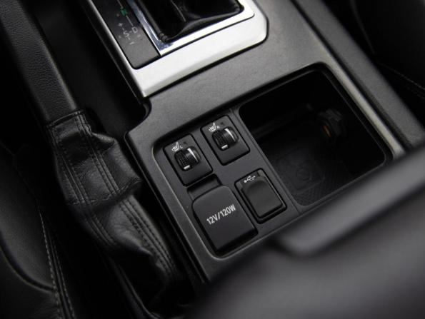 Toyota Land Cruiser Prado 150 Series Рестайлинг 1 с пробегом 2015 года, цена 3 499 000 рублей, 215826 км, внедорожник, Автокод Объявления