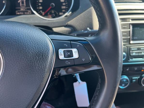 Volkswagen Jetta VI Рестайлинг с пробегом 2014 года, цена 1 050 000 рублей, 246752 км, седан, Автокод Объявления