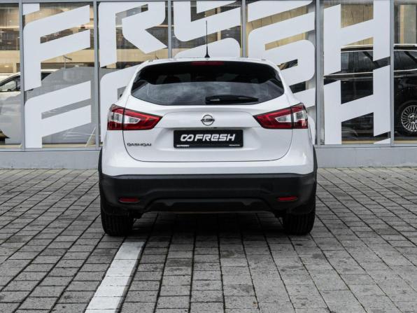 Nissan Qashqai II с пробегом 2015 года, цена 1 670 000 рублей, 92354 км, внедорожник, Автокод Объявления
