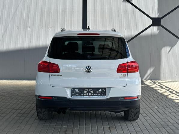 Volkswagen Tiguan I Рестайлинг с пробегом 2012 года, цена 975 000 рублей, 270625 км, внедорожник, Автокод Объявления