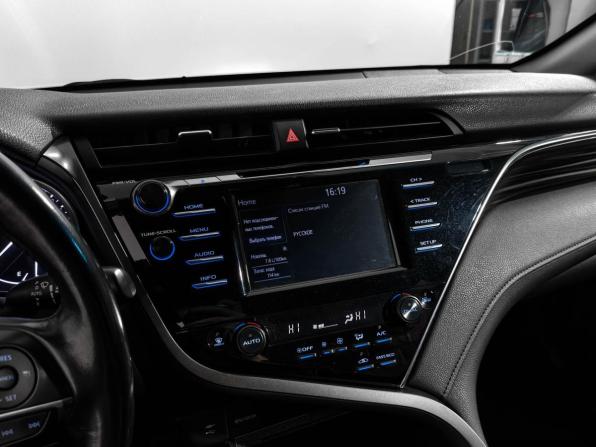 Toyota Camry VIII (XV70) с пробегом 2018 года, цена 2 116 700 рублей, 178081 км, седан, Автокод Объявления