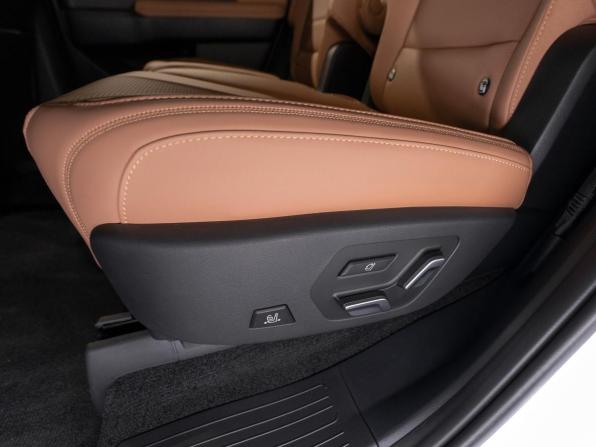 Hyundai Santa Fe V (MX5) с пробегом 2024 года, цена 5 400 000 рублей, 6830 км, внедорожник, Автокод Объявления