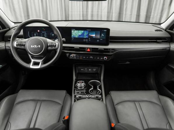 Kia K5 III Рестайлинг с пробегом 2024 года, цена 3 700 000 рублей, 24943 км, седан, Автокод Объявления