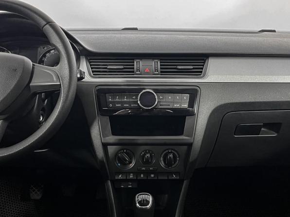 Skoda Rapid I с пробегом 2017 года, цена 956 000 рублей, 119658 км, лифтбек, Автокод Объявления