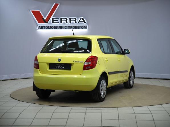 Skoda Fabia II Рестайлинг с пробегом 2010 года, цена 350 000 рублей, 182046 км, хэтчбек, Автокод Объявления