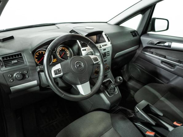 Opel Zafira B Рестайлинг с пробегом 2014 года, цена 720 000 рублей, 128870 км, компактвэн, Автокод Объявления