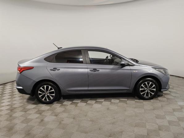 Hyundai Solaris II Рестайлинг с пробегом 2020 года, цена 1 535 000 рублей, 122113 км, седан, Автокод Объявления
