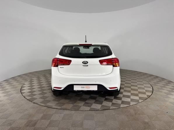 Kia Rio III Рестайлинг с пробегом 2015 года, цена 1 104 000 рублей, 122751 км, хэтчбек, Автокод Объявления
