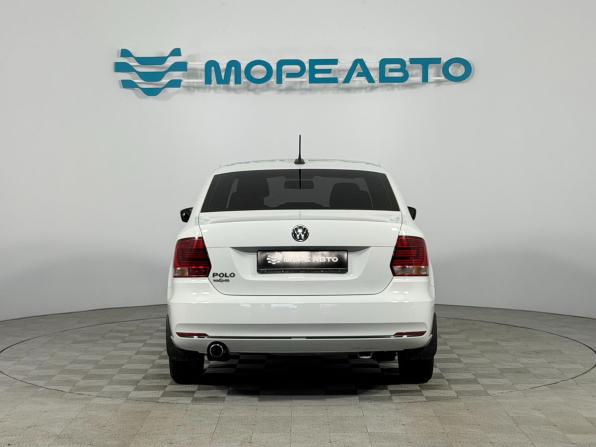 Volkswagen Polo V Рестайлинг с пробегом 2018 года, цена 1 190 000 рублей, 87000 км, седан, Автокод Объявления