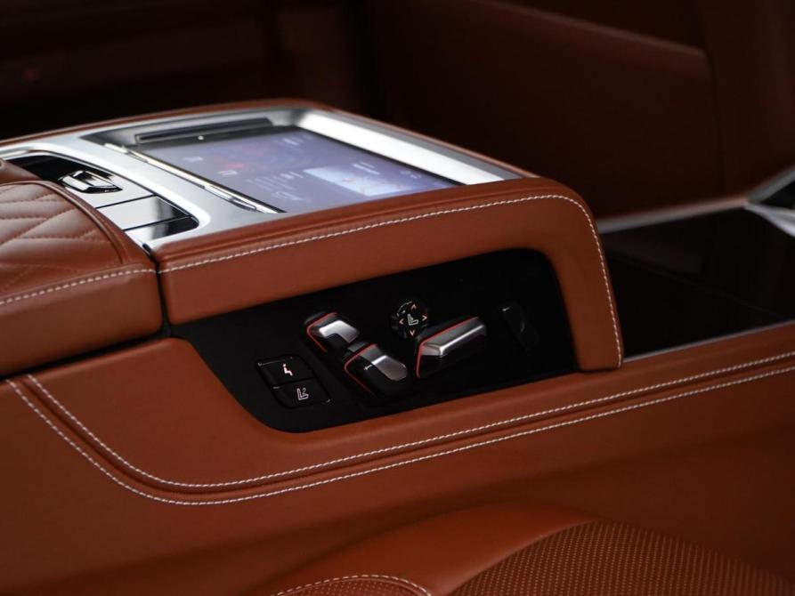 BMW 7 серии VI (G11/G12) Рестайлинг Москва  - изображение 28
