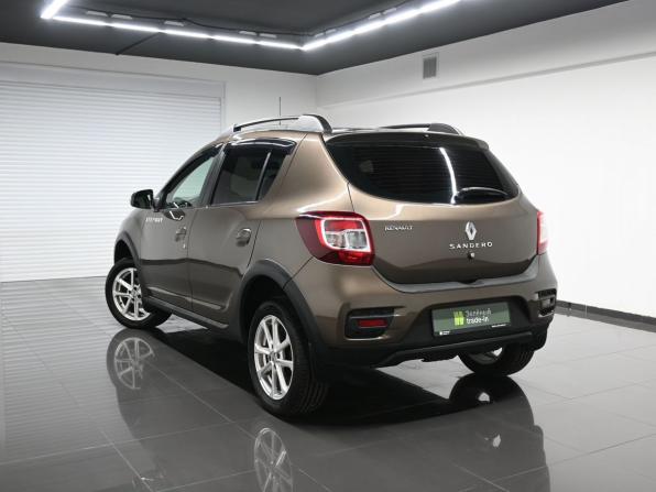 Renault Sandero II Рестайлинг с пробегом 2019 года, цена 1 165 000 рублей, 67670 км, хэтчбек, Автокод Объявления