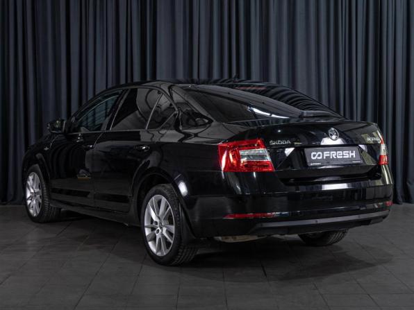 Skoda Octavia III (A7) Рестайлинг с пробегом 2019 года, цена 1 925 000 рублей, 168545 км, лифтбек, Автокод Объявления