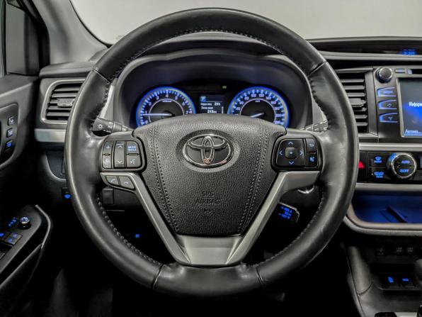 Toyota Highlander III (XU50) Рестайлинг с пробегом 2019 года, цена 3 390 000 рублей, 160971 км, внедорожник, Автокод Объявления