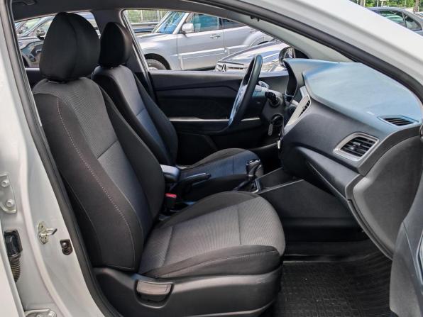 Hyundai Solaris II с пробегом 2019 года, цена 1 315 000 рублей, 170210 км, седан, Автокод Объявления
