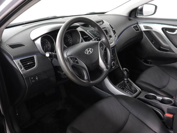 Hyundai Elantra V (MD) Рестайлинг с пробегом 2015 года, цена 999 000 рублей, 242142 км, седан, Автокод Объявления
