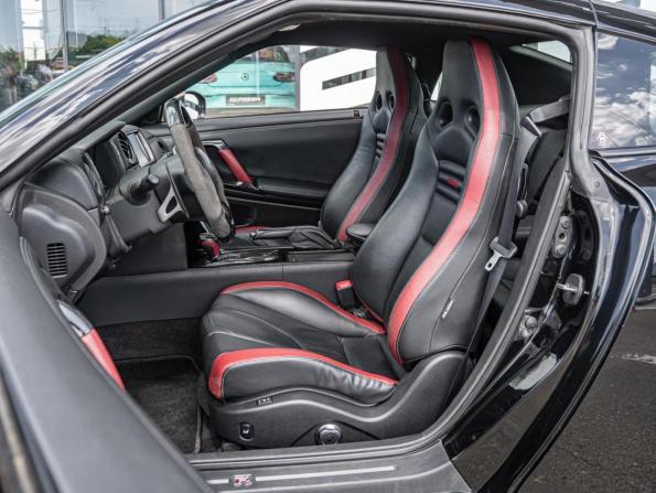 Nissan GT-R I Рестайлинг 1 с пробегом 2012 года, цена 7 100 000 рублей, 73714 км, купе, Автокод Объявления