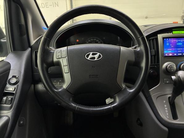Hyundai H-1 II с пробегом 2013 года, цена 1 870 000 рублей, 207000 км, минивэн, Автокод Объявления