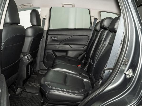 Mitsubishi Outlander III Рестайлинг 3 с пробегом 2021 года, цена 2 735 000 рублей, 98045 км, внедорожник, Автокод Объявления
