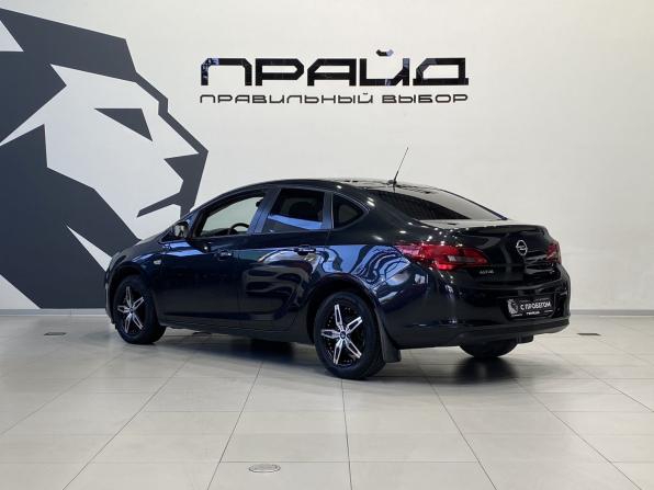 Opel Astra J Рестайлинг с пробегом 2014 года, цена 1 019 900 рублей, 202000 км, седан, Автокод Объявления