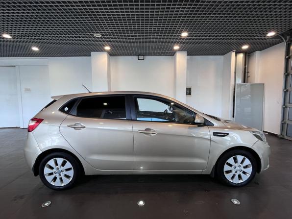 Kia Rio III с пробегом 2013 года, цена 890 000 рублей, 167309 км, хэтчбек, Автокод Объявления