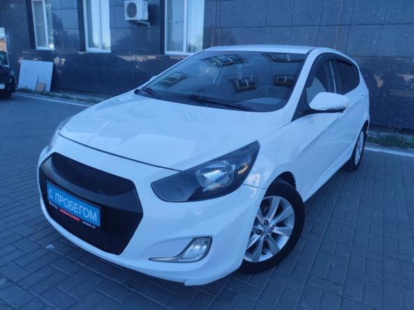 Hyundai Solaris I с пробегом 2012 года, цена 855 900 рублей, 136003 км, хэтчбек, Автокод Объявления