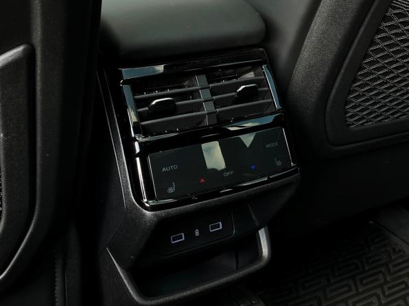Geely Monjaro I с пробегом 2024 года, цена 3 592 800 рублей, 52803 км, внедорожник, Автокод Объявления
