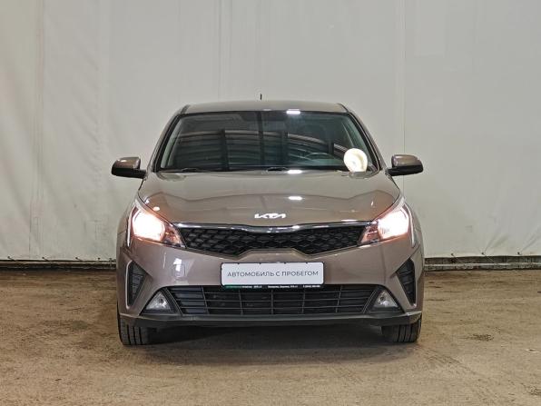 Kia Rio IV Рестайлинг с пробегом 2021 года, цена 1 539 000 рублей, 61399 км, седан, Автокод Объявления