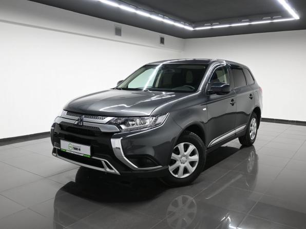 Mitsubishi Outlander III Рестайлинг 3 с пробегом 2019 года, цена 1 915 000 рублей, 114810 км, внедорожник, Автокод Объявления