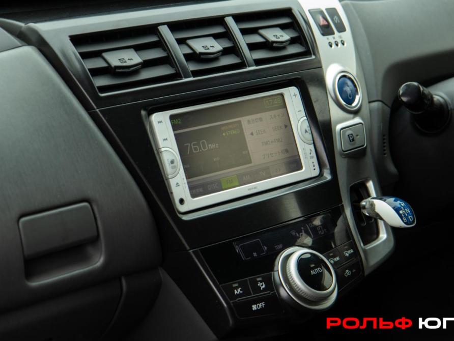 Toyota Prius III Рестайлинг (XW30) Москва  - изображение 12