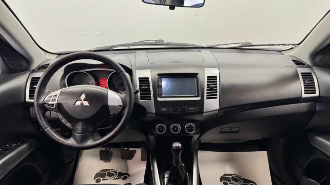 Mitsubishi Outlander II с пробегом 2008 года, цена 790 000 рублей, 232000 км, внедорожник, Автокод Объявления