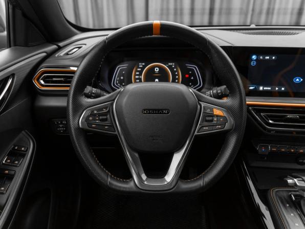 Oshan X5 с пробегом 2022 года, цена 2 200 000 рублей, 49266 км, внедорожник, Автокод Объявления