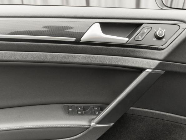Volkswagen Golf VII с пробегом 2013 года, цена 1 450 000 рублей, 128493 км, хэтчбек, Автокод Объявления