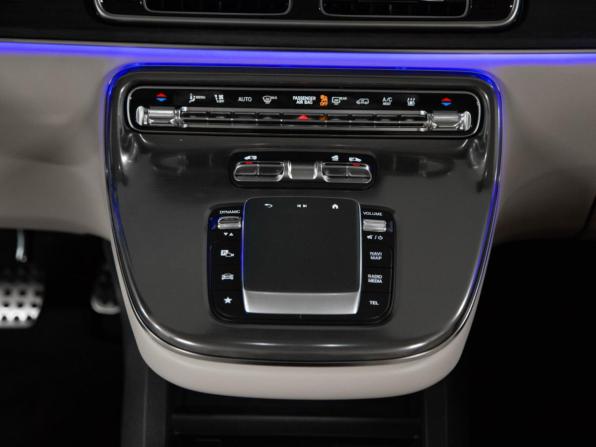 Новый Mercedes-Benz V-Класс III (W447) Рестайлинг 2 2026 года, цена 14 606 000 рублей, минивэн, Автокод Объявления