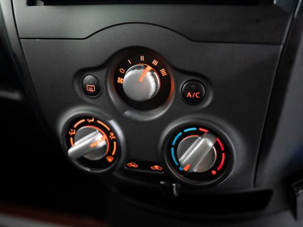 Nissan Note II Рестайлинг с пробегом 2020 года, цена 975 000 рублей, 81656 км, хэтчбек, Автокод Объявления