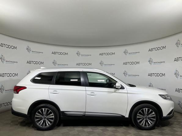 Mitsubishi Outlander III Рестайлинг 3 с пробегом 2019 года, цена 1 797 000 рублей, 143419 км, внедорожник, Автокод Объявления