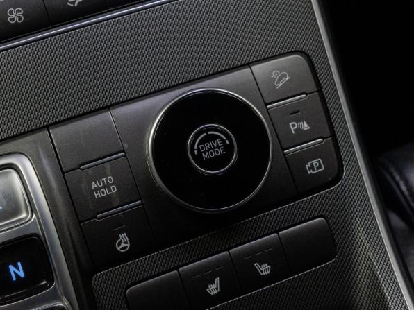 Hyundai Santa Fe IV Рестайлинг с пробегом 2021 года, цена 4 049 000 рублей, 61078 км, внедорожник, Автокод Объявления