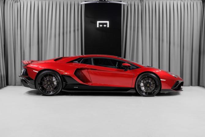 Новый Lamborghini Aventador I Рестайлинг 2022 года, цена 69 000 000 рублей, купе, Автокод Объявления